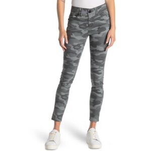 Democracy “Ab”solution Zipper Detail Camo Skinny Jeans